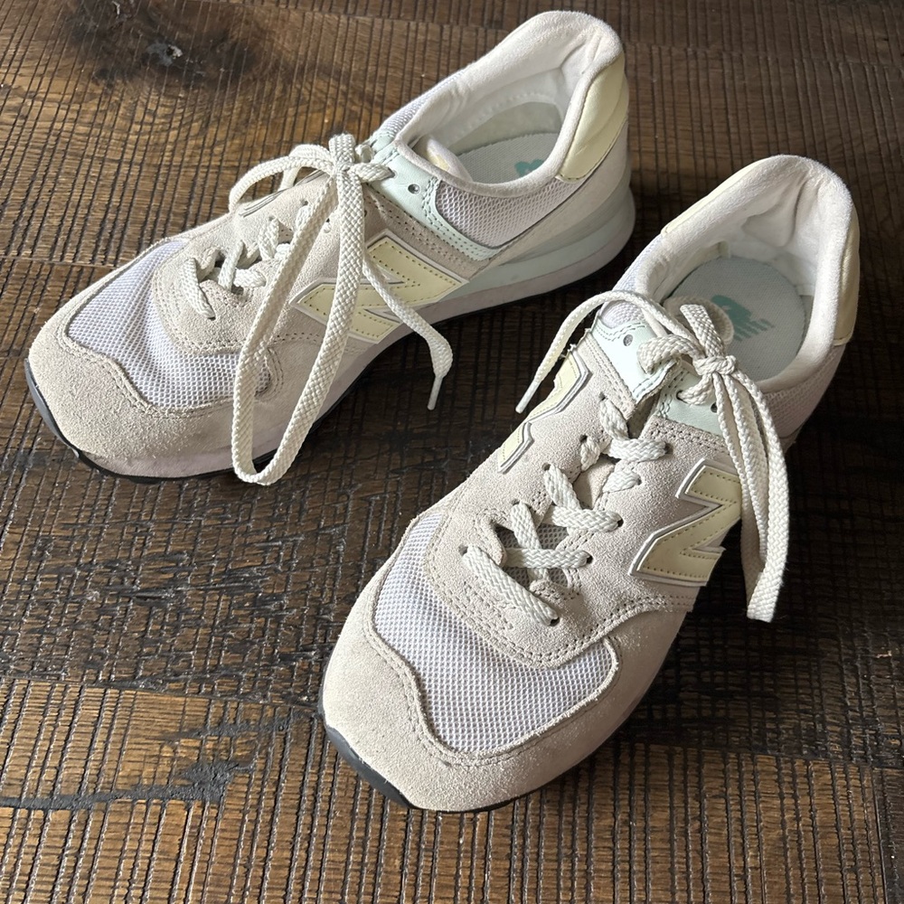 New Balance 574 Women’s 5 Nimbus Cloud + Summer Fog Sneakers, 9 - Picture 3 of 7